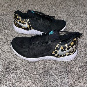 NEW NIKE Serena Williams Court Shoes